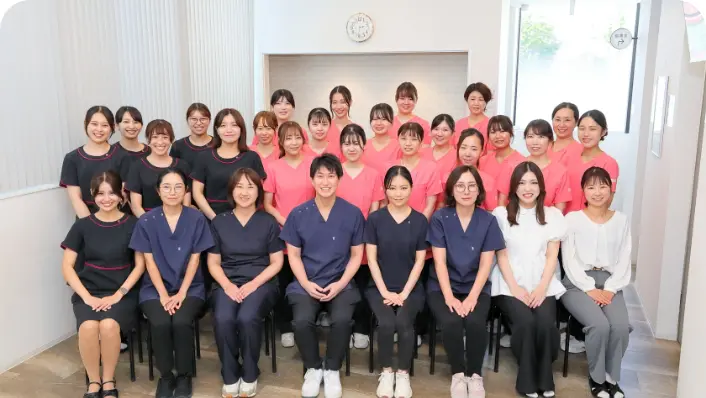 スタッフ集合写真